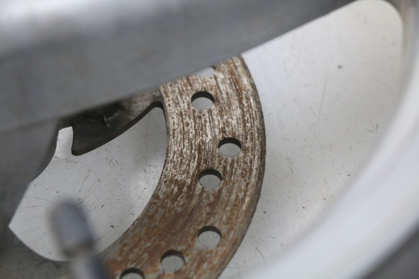 photo de FRONT RIM PEUGEOT VIVACITY 100 (1999 - 2008) - Product overview