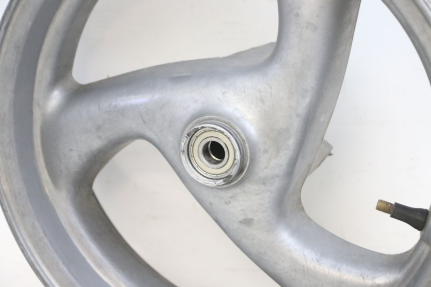 photo de FRONT RIM PEUGEOT VIVACITY 100 (1999 - 2008) - Distinctive features