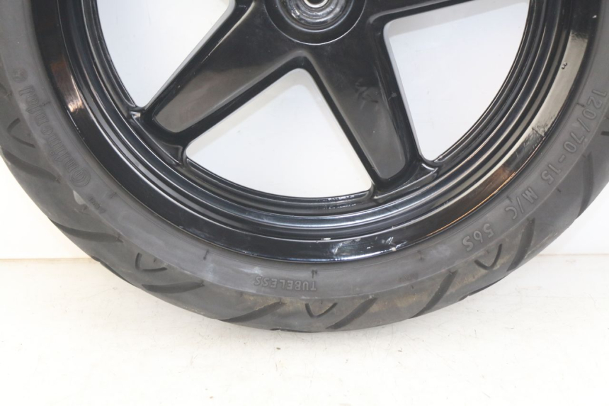 photo de FRONT WHEEL YAMAHA XMAX X-MAX 125 (2006 - 2009) - Focus on structure