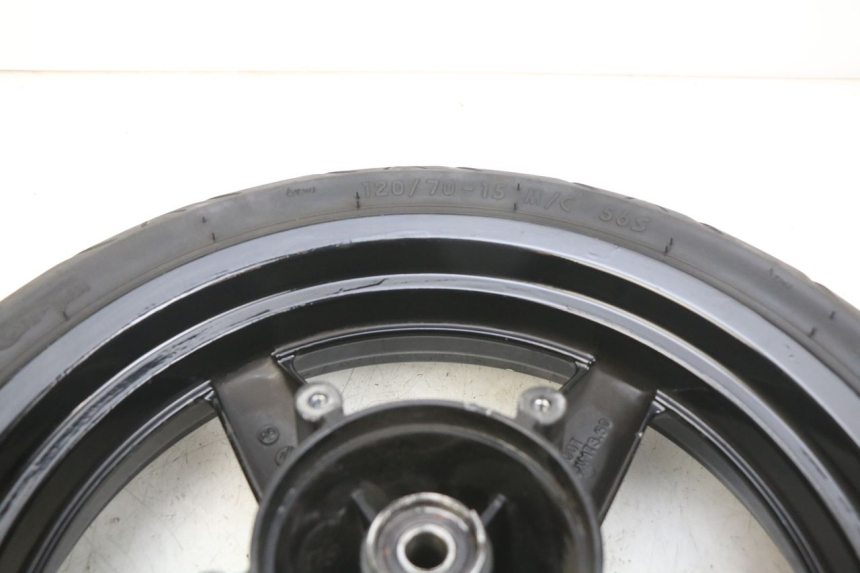 photo de FRONT WHEEL YAMAHA XMAX X-MAX 125 (2006 - 2009) - Surface and material condition