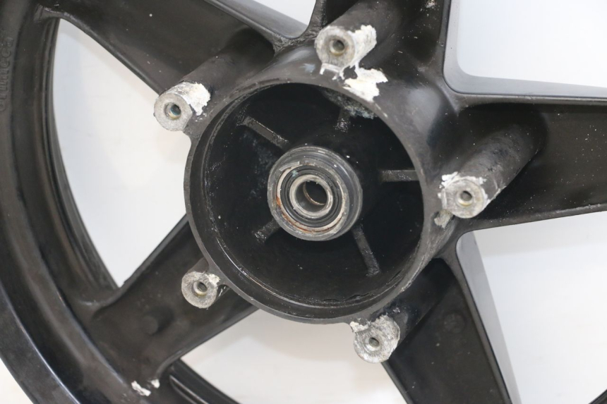 photo de FRONT WHEEL YAMAHA X-MAX XMAX 250 (2006 - 2009) - Alternative perspective