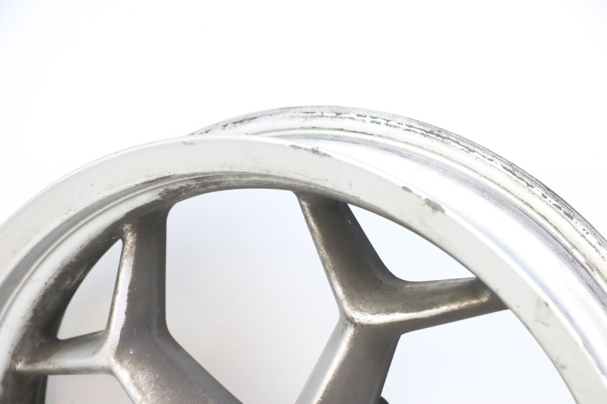 photo de FRONT WHEEL RIM PIAGGIO X10 125 (2012 - 2017) - Fixing points details