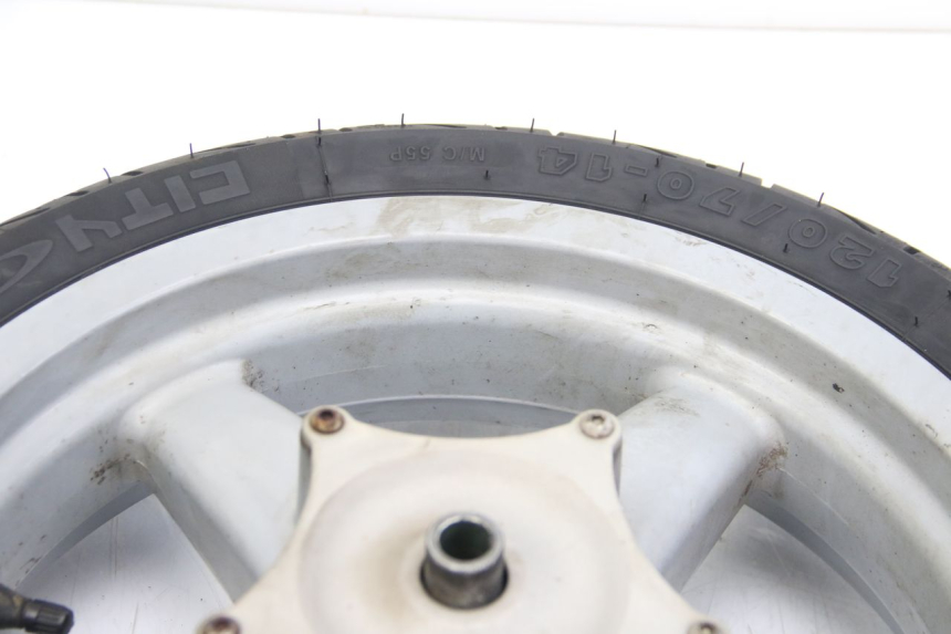 photo de FRONT WHEEL RIM PIAGGIO X8 125 (2004 - 2007) - Alternative perspective