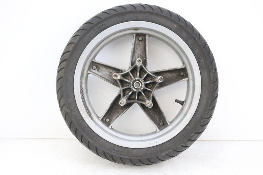 photo de FRONT WHEEL RIM PIAGGIO X8 125 (2004 - 2007) - Distinctive features