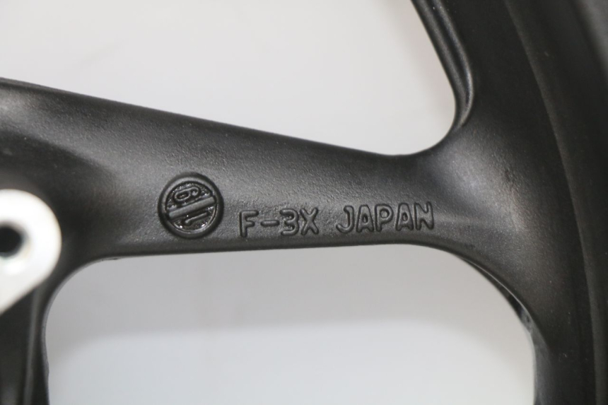 photo de FRONT RIM YAMAHA XP T-MAX TMAX ABS 530 (2012 - 2015) - High-resolution close-up