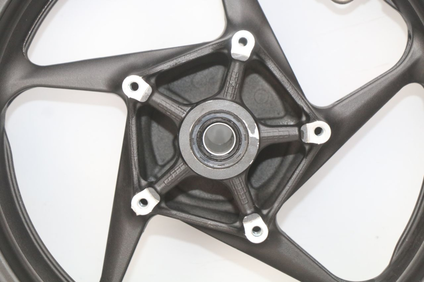 photo de FRONT RIM YAMAHA XP T-MAX TMAX ABS 530 (2012 - 2015) - Alternative angle