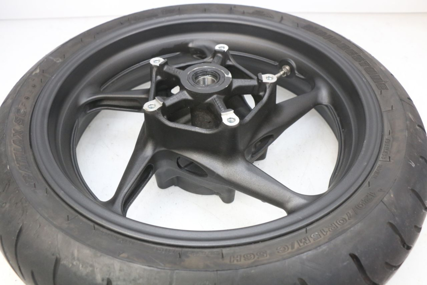 photo de FRONT RIM YAMAHA XP T-MAX TMAX ABS 530 (2012 - 2015) - Zoom on usage condition