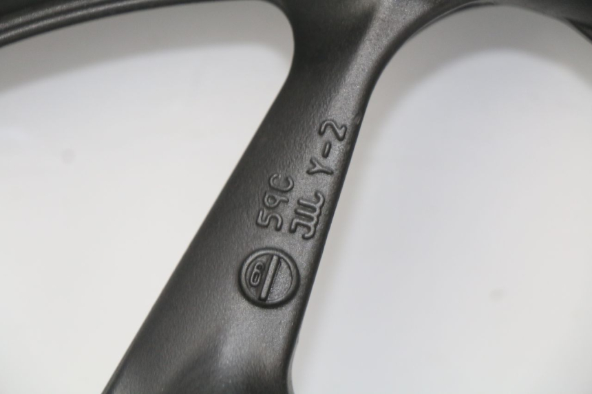 photo de FRONT RIM YAMAHA XP T-MAX TMAX ABS 530 (2012 - 2015) - Alternative perspective