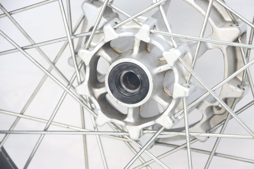 photo de FRONT WHEEL YAMAHA XT X 660 (2004 - 2016) - Detailed visual inspection