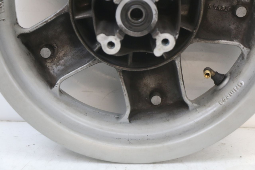 photo de FRONT RIM YAMAHA YP MAJESTY 125 (2002 - 2006) - Surface and material condition