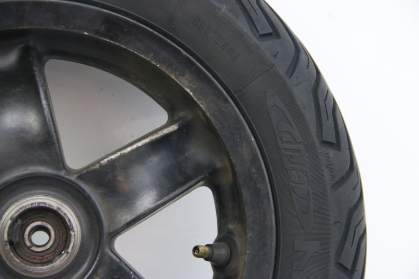 photo de FRONT WHEEL RIM PIAGGIO ZIP 2T 50 (2009 - 2019) - Fixing points details