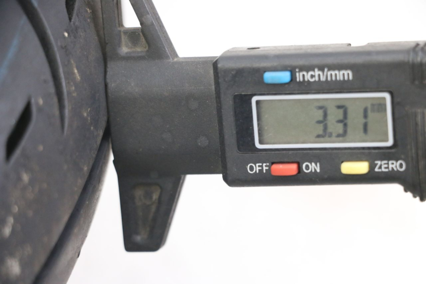 photo de FRONT WHEEL RIM PIAGGIO ZIP 2T 50 (2009 - 2019) - Alternative perspective