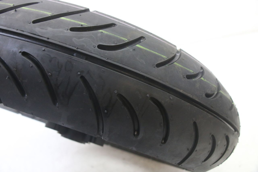 photo de FRONT RIM AND TIRE KYMCO AGILITY 4T 50 (2005 - 2018) - Component zoom
