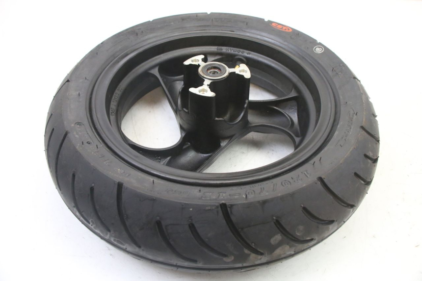 photo de FRONT RIM AND TIRE KYMCO AGILITY 4T 50 (2005 - 2018) - Fixing points details