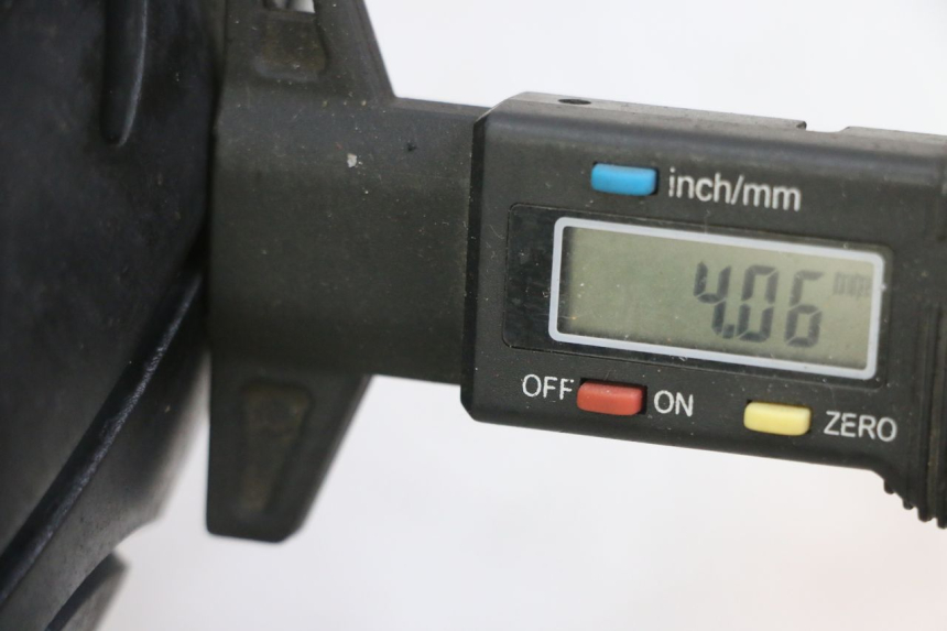 photo de FRONT RIM AND TIRE KYMCO AGILITY 4T 50 (2005 - 2018) - Zoom on usage condition