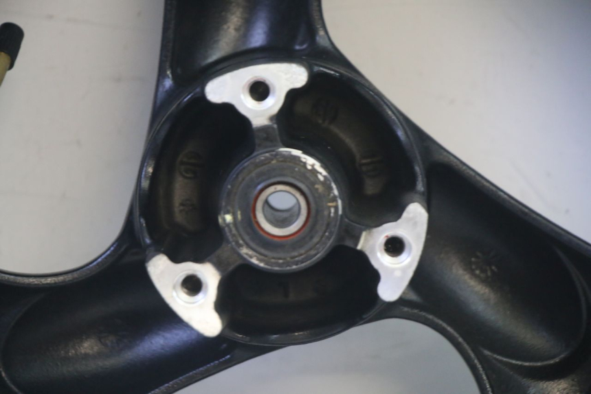 photo de FRONT RIM AND TIRE KYMCO AGILITY 4T 50 (2018 - 2022) - Checked used part