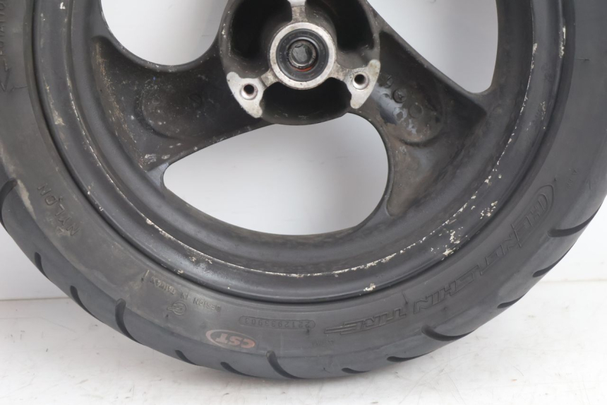 photo de FRONT RIM AND TIRE KYMCO AGILITY 4T 50 (2005 - 2018) - Additional view of the item