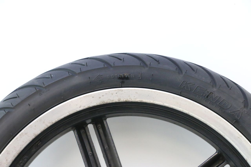 photo de FRONT RIM AND TIRE KYMCO AGILITY CITY 16P 125 (2015 - 2024) - Technical close-up