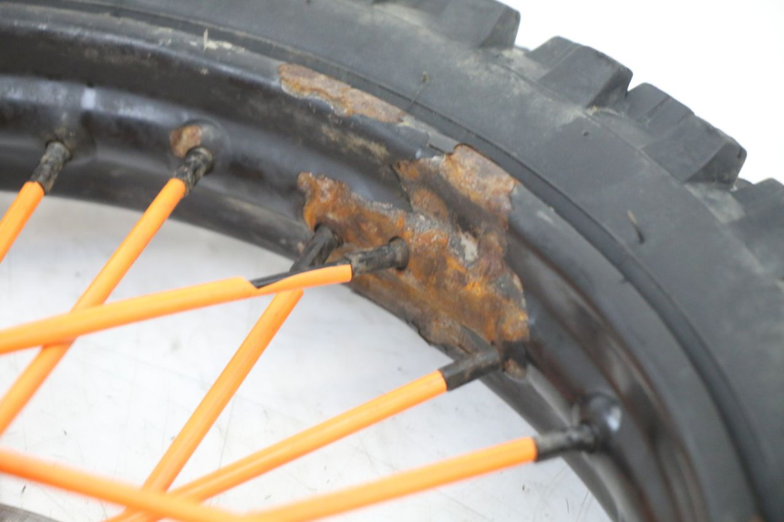 photo de FRONT RIM AND TIRE APOLLO RFZ 125 - Additional view of the item