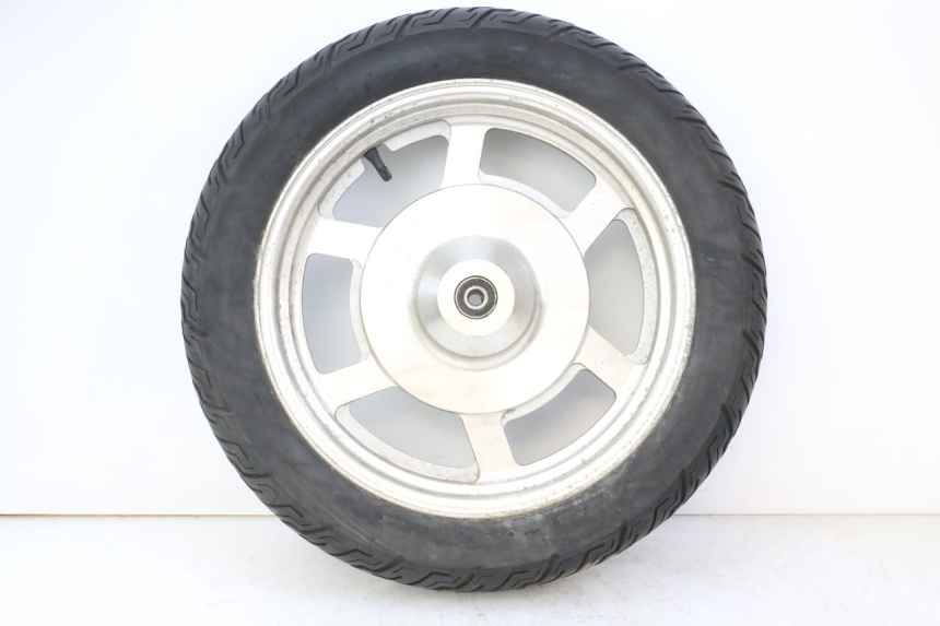 photo de FRONT RIM AND TIRE HYOSUNG GV AQUILA 125 (2000 - 2009) - Component zoom