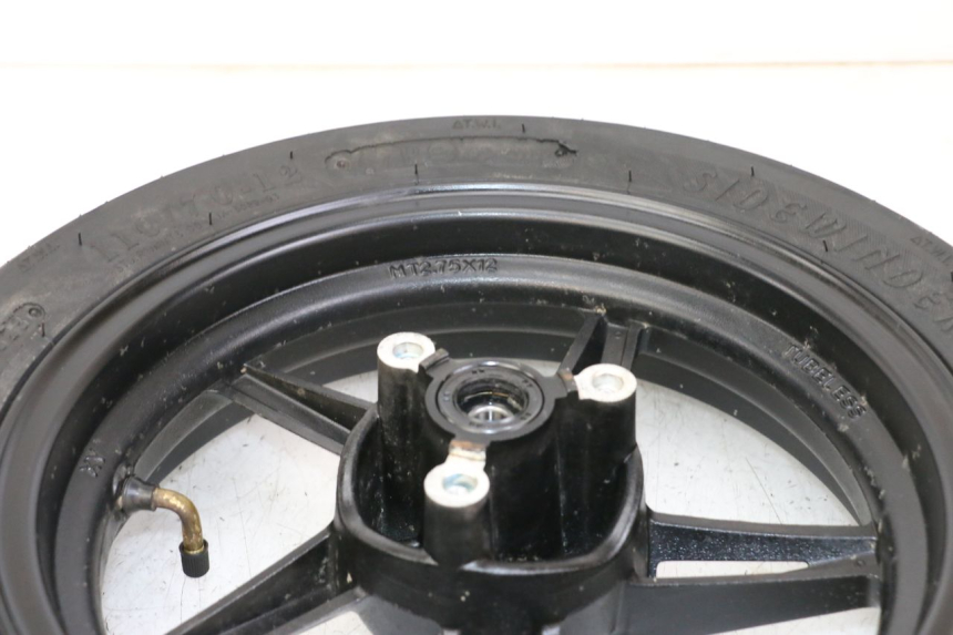 photo de FRONT RIM AND TIRE TNT MOTOR BOSTON 4T 50 (2018 - 2025) - Technical close-up