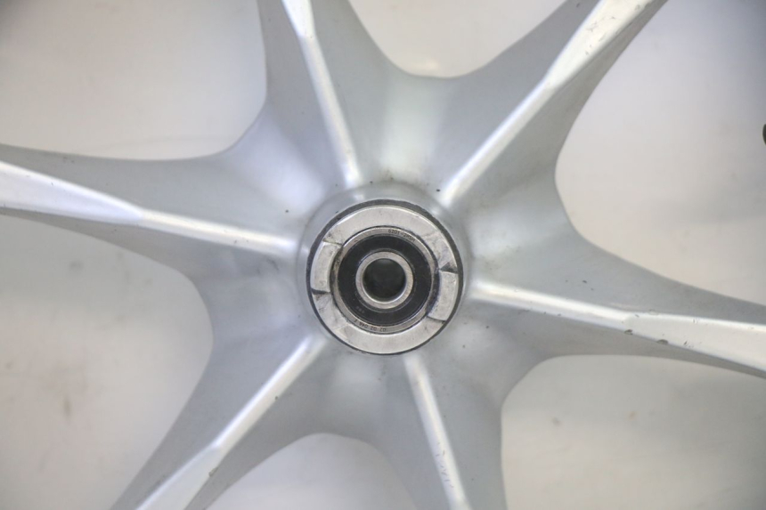 photo de FRONT RIM AND TIRE SUZUKI BURGMAN 125 (2007 - 2014) - Product overview