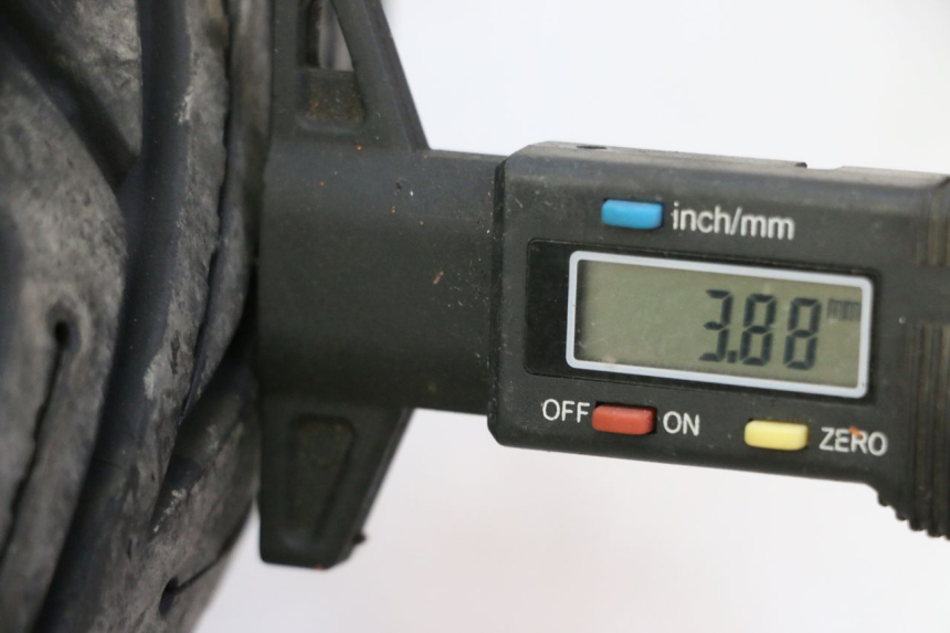 photo de FRONT RIM AND TIRE SUZUKI BURGMAN 125 (2007 - 2014) - Component detail
