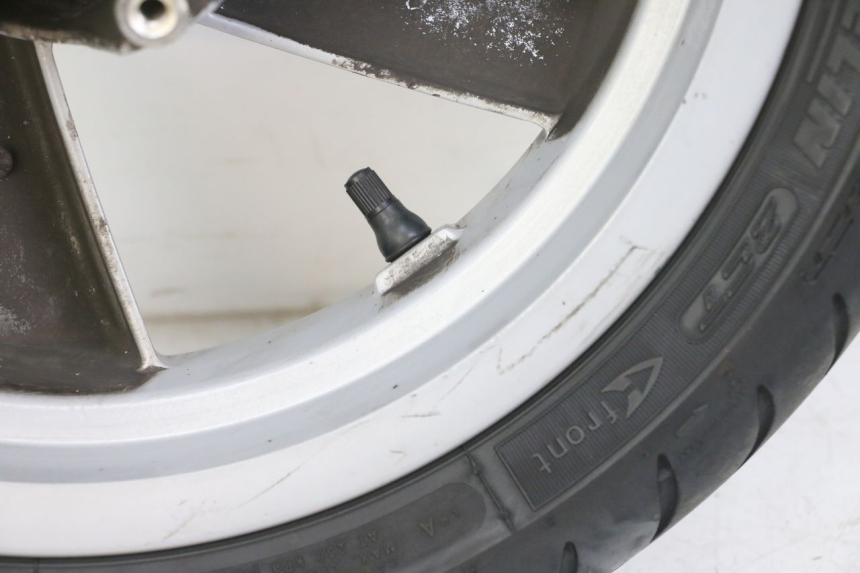 photo de FRONT RIM AND TIRE PEUGEOT CITYSTAR 50 (2013 - 2017) - Distinctive features