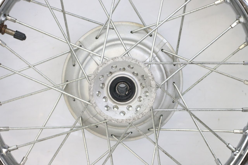 photo de FRONT RIM AND TIRE HONDA CRF-F CRF F 110 (2019 - 2022) - High-resolution close-up