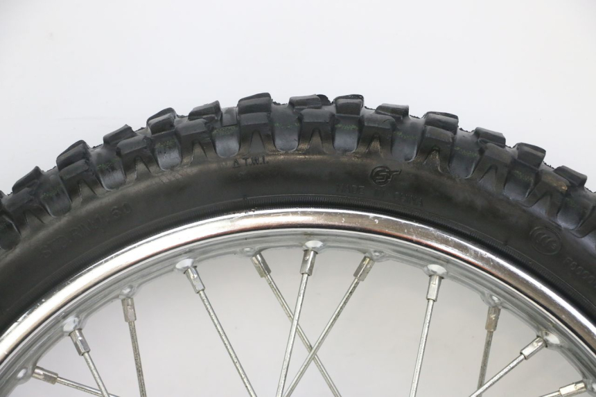 photo de FRONT RIM AND TIRE HONDA CRF-F CRF F 110 (2019 - 2022) - Detailed visual inspection