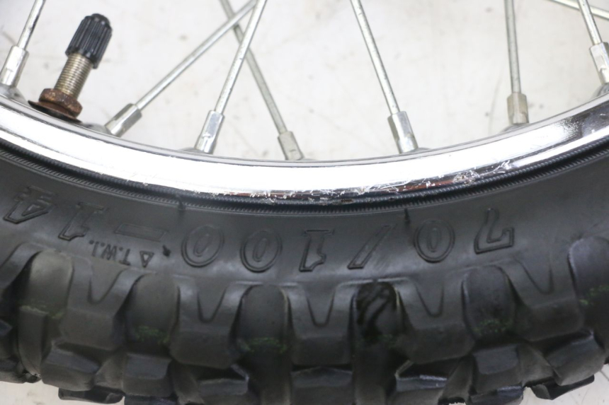 photo de FRONT RIM AND TIRE HONDA CRF-F CRF F 110 (2019 - 2022) - Surface and material condition
