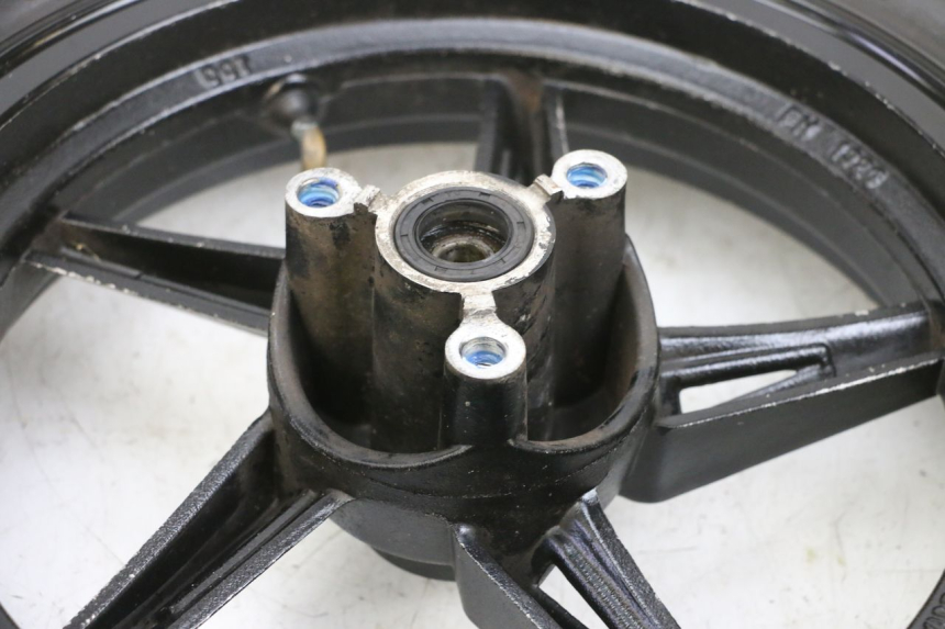 photo de FRONT RIM AND TIRE LONGJIA DIGITA 4T 50 (2019 - 2022) - Technical close-up