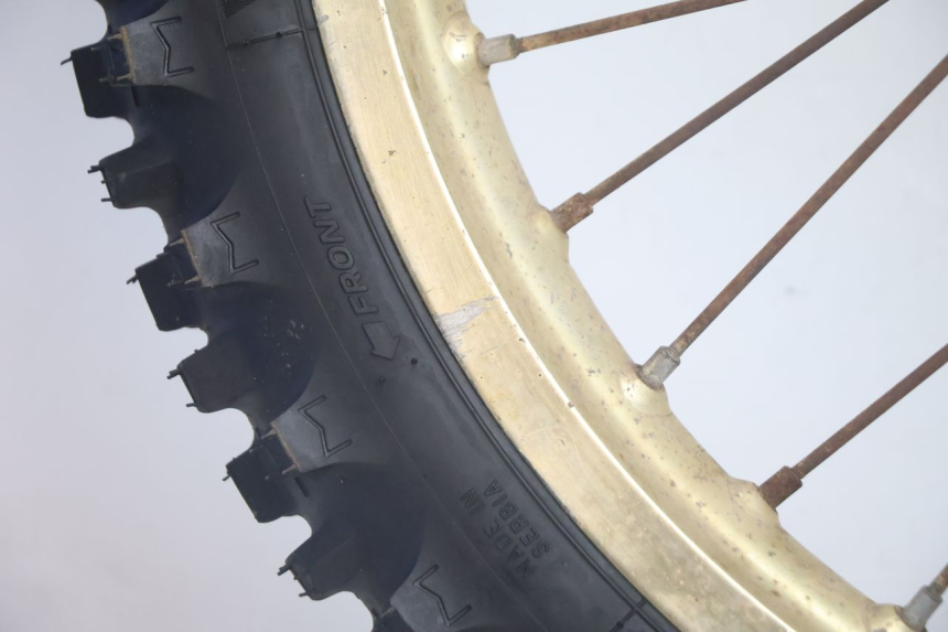 photo de FRONT RIM AND TIRE SUZUKI DR S 600 (1985 - 1989) - Product overview