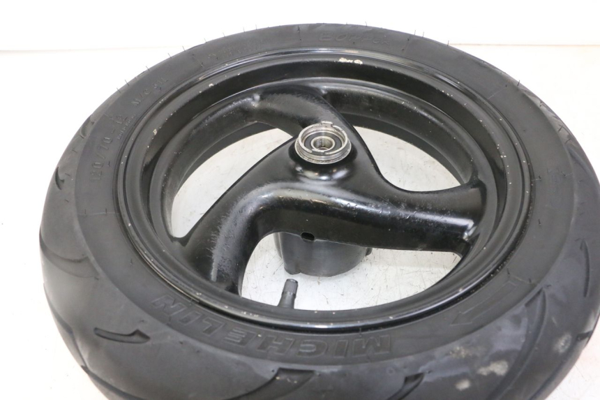 photo de FRONT RIM AND TIRE PEUGEOT ELYSTAR 50 (2002 - 2014) - Technical close-up