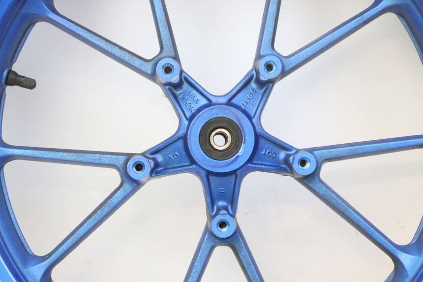 photo de FRONT RIM AND TIRE STAHO FH 50 (2018 - 2019) - Focus on structure