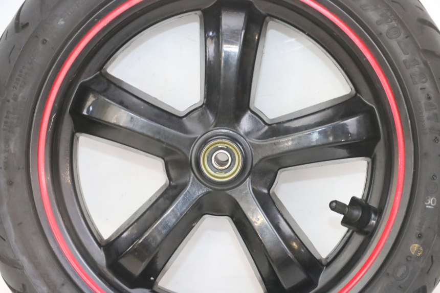 photo de FRONT RIM AND TIRE SYM FIDDLE 3 III 50 (2014 - 2020) - Distinctive features