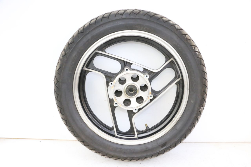 photo de FRONT RIM AND TIRE YAMAHA FJ 36Y 1100 (1984 - 1985) - Distinctive features