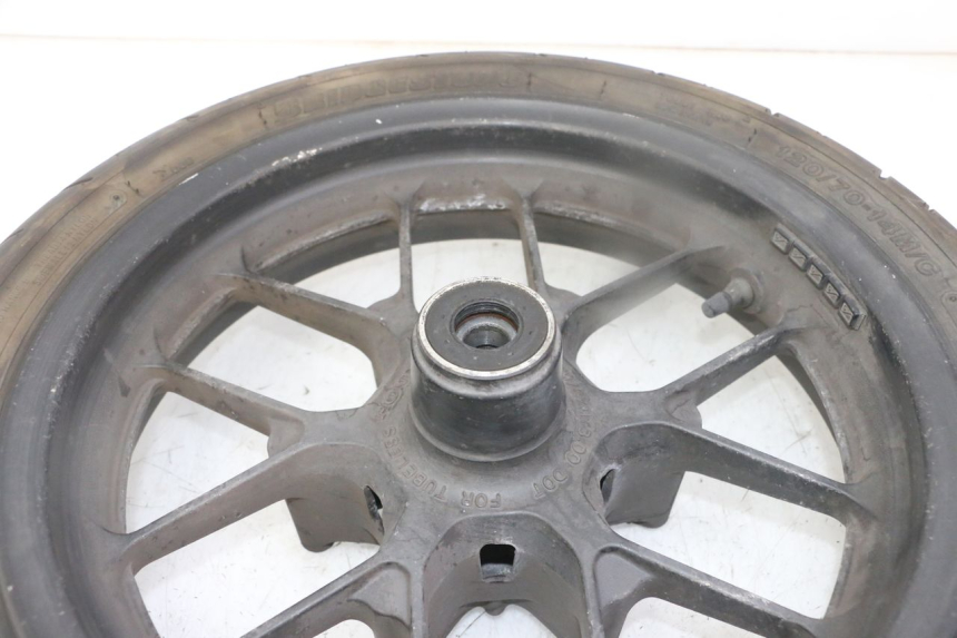 photo de FRONT RIM AND TIRE HONDA FORZA ABS 300 (2013 - 2017) - Alternative perspective