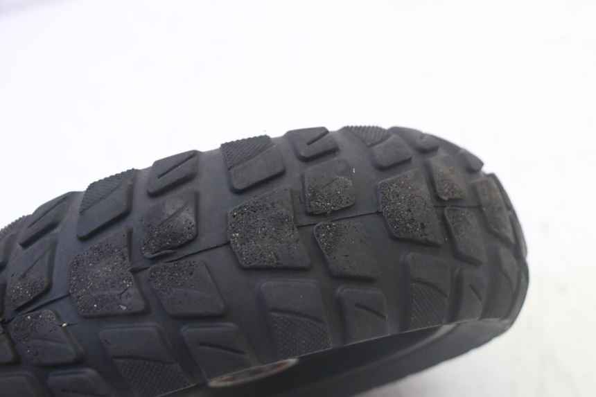 photo de FRONT RIM AND TIRE HITWAY H5 1 - Distinctive features