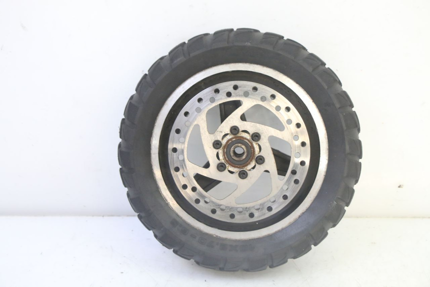 photo de FRONT RIM AND TIRE HITWAY H5 1 - Zoom on usage condition