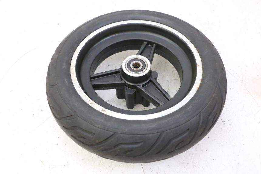 photo de FRONT RIM AND TIRE HITWAY H5 1 - Main view