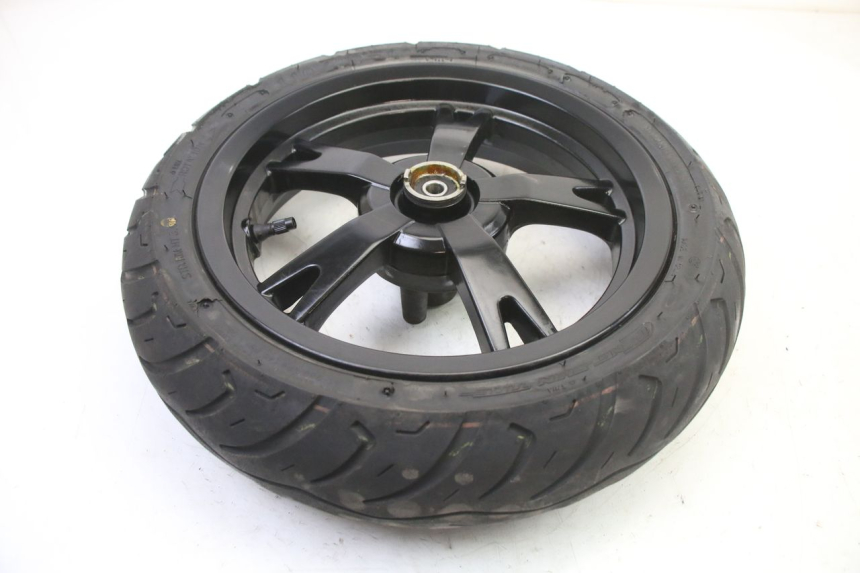 photo de FRONT RIM AND TIRE PEUGEOT KISBEE 2T 50 (2010 - 2017) - Component detail