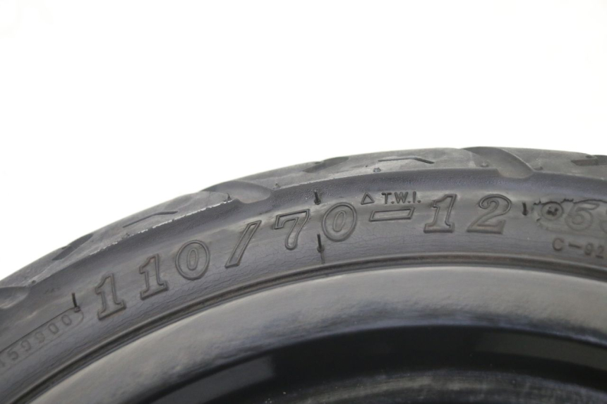 photo de FRONT RIM AND TIRE PEUGEOT KISBEE 2T 50 (2010 - 2017) - Distinctive features