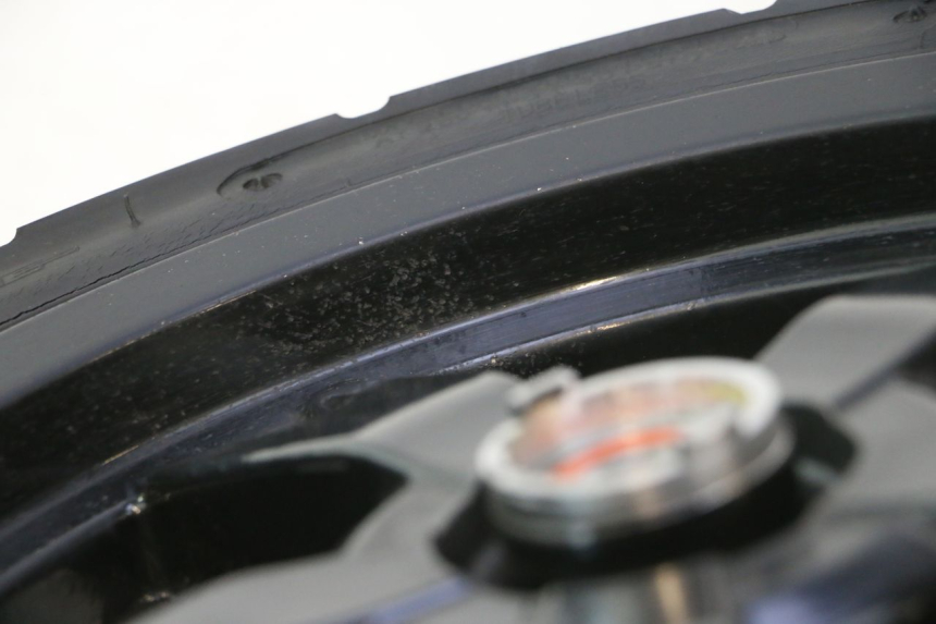 photo de FRONT RIM AND TIRE PEUGEOT KISBEE 4T 50 (2023 - 2026) - Product overview