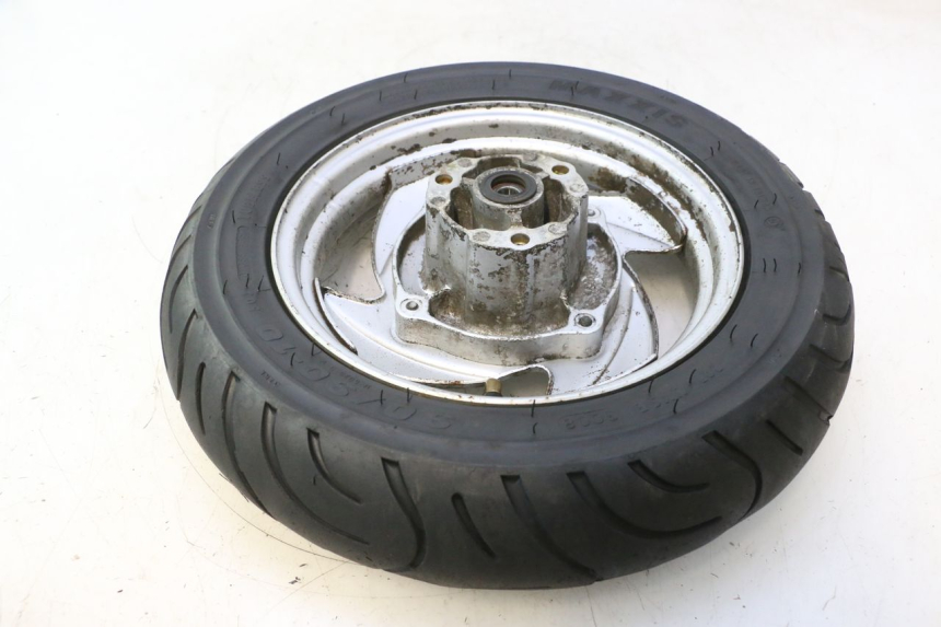 photo de FRONT RIM AND TIRE SYM MIO 50 (2005 - 2010) - Zoom on usage condition