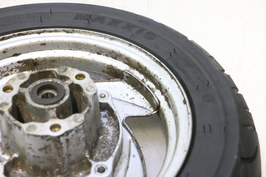 photo de FRONT RIM AND TIRE SYM MIO 50 (2005 - 2010) - Alternative perspective