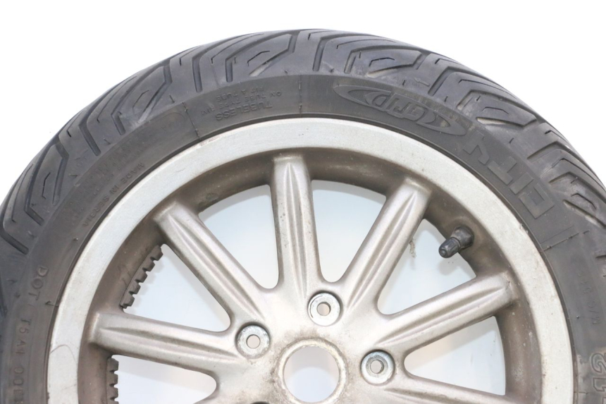 photo de FRONT RIM AND TIRE PIAGGIO MP3 125 (2006 - 2014) - Zoom on usage condition