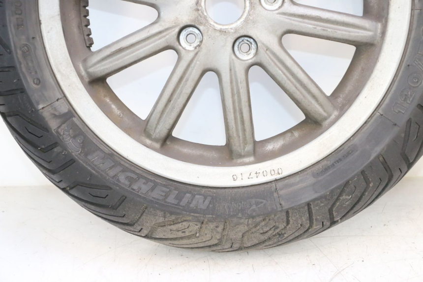 photo de FRONT RIM AND TIRE PIAGGIO MP3 125 (2006 - 2014) - Alternative perspective