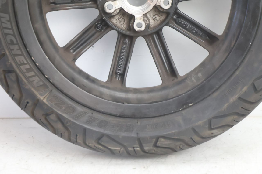 photo de FRONT RIM AND TIRE PIAGGIO MP3 500 (2011 - 2015) - Markings and original references