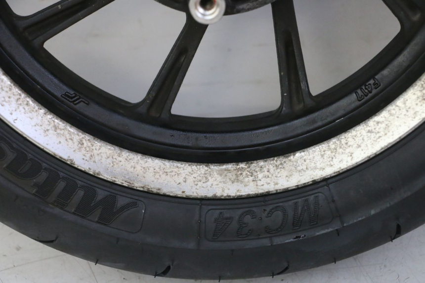 photo de FRONT RIM AND TIRE KYMCO LIKE 4T 50 (2019 - 2025) - Focus on structure